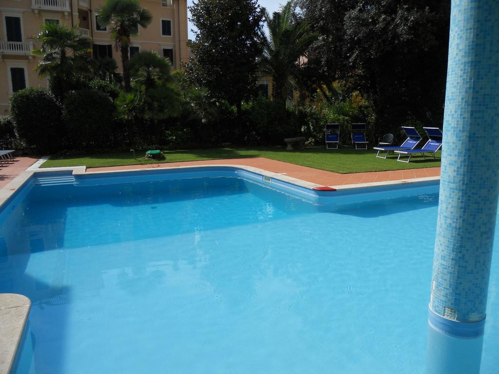 Hotel Settentrionale Esplanade Montecatini Terme Bagian luar foto